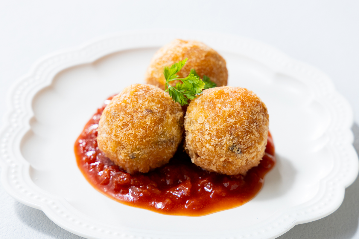 長崎県産 サバのライスコロッケ クミン風味ソース