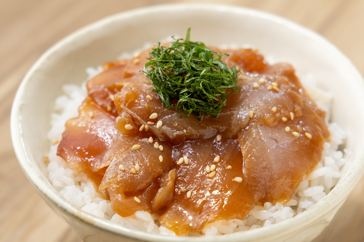 三重県尾鷲市産まぐろの漬け ゴマ風味
