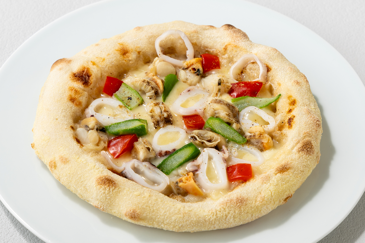 島根県産 シロイカと北海道産ホタテのピザ